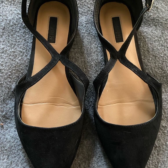 Forever 21 Shoes - Shoes-ladies flats with interesting top twist. Blk velvet. .8.5. Forever21